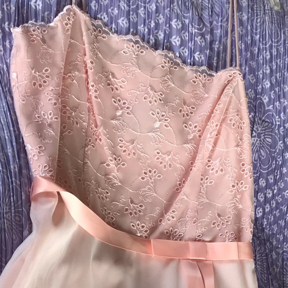 Laundry by Shelli Segal graduation Prom - Picture 1 of 11